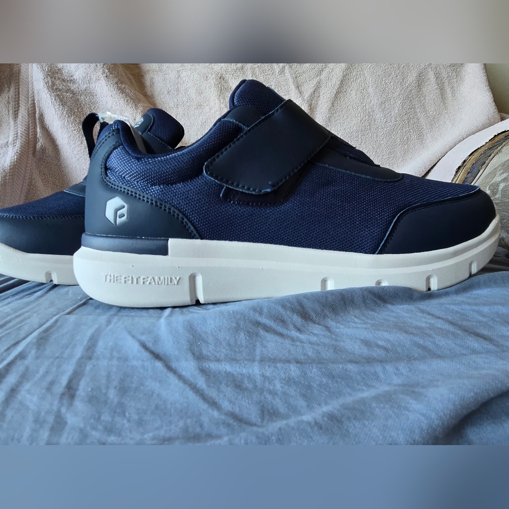 Fitville Men's Navy Slip-On Sneaker with White Sole